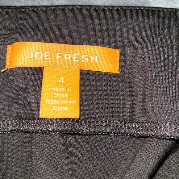 Pencil skirt with faux leather strips on sides - Picture 3 of 4